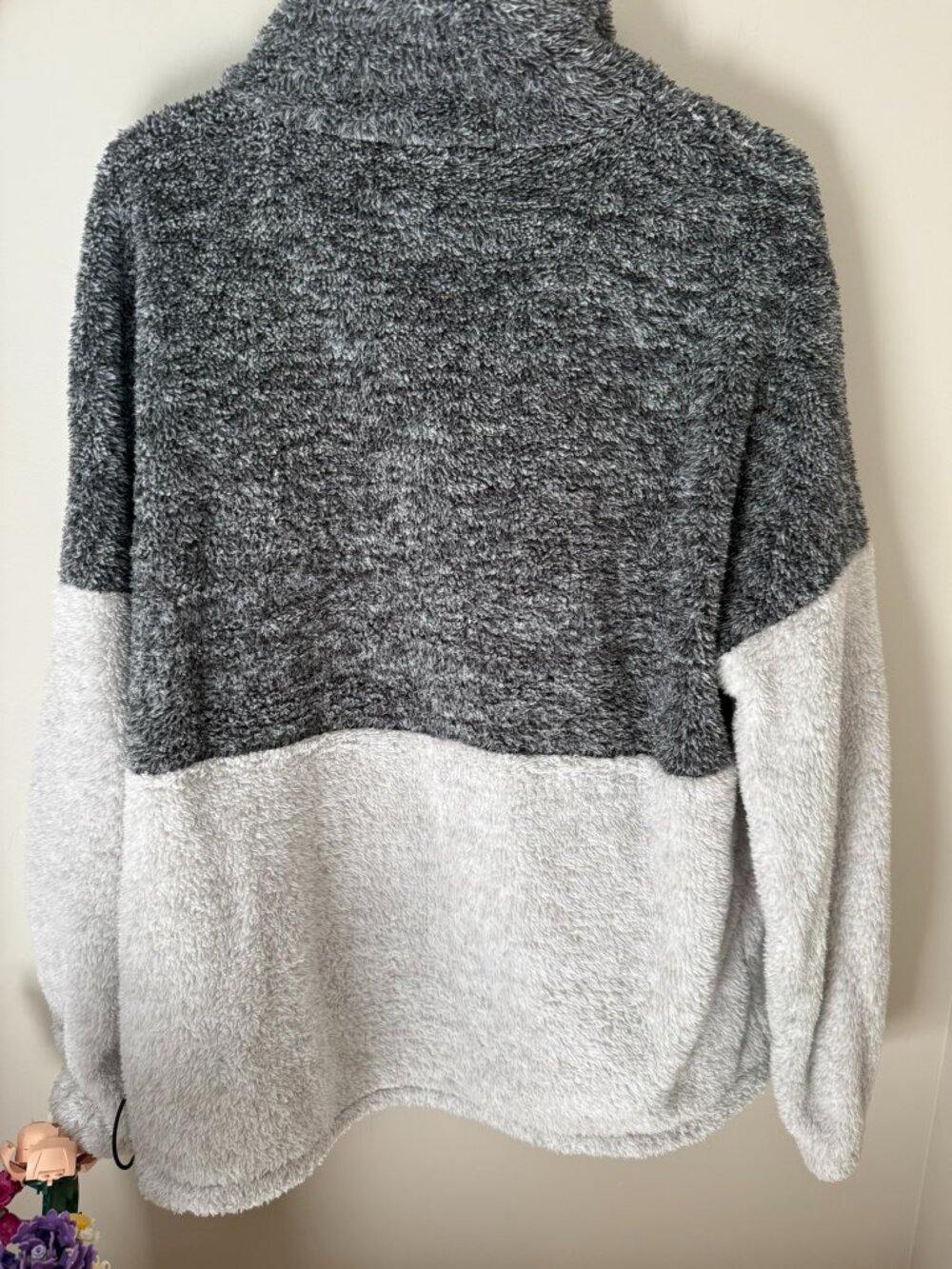 Doe & Rae Sherpa Quarter-Zip Colorblock Pullover - Picture 4 of 5